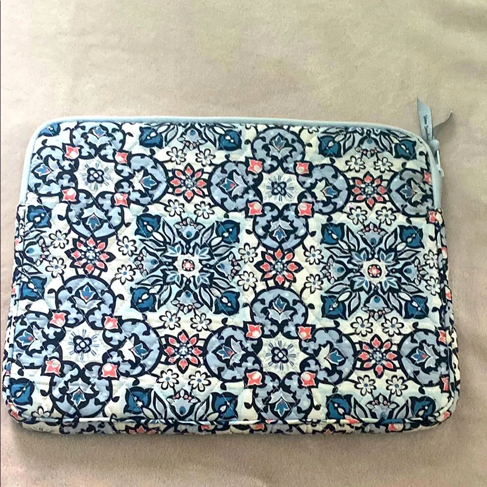 Vera Bradley Floral Pastel Laptop Sleeve